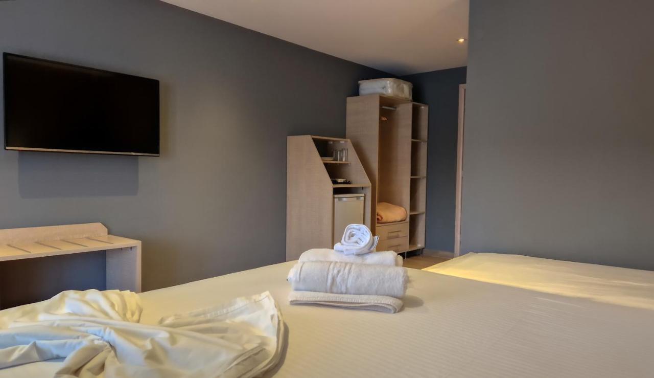 Hotel Viky Сарті Екстер'єр фото