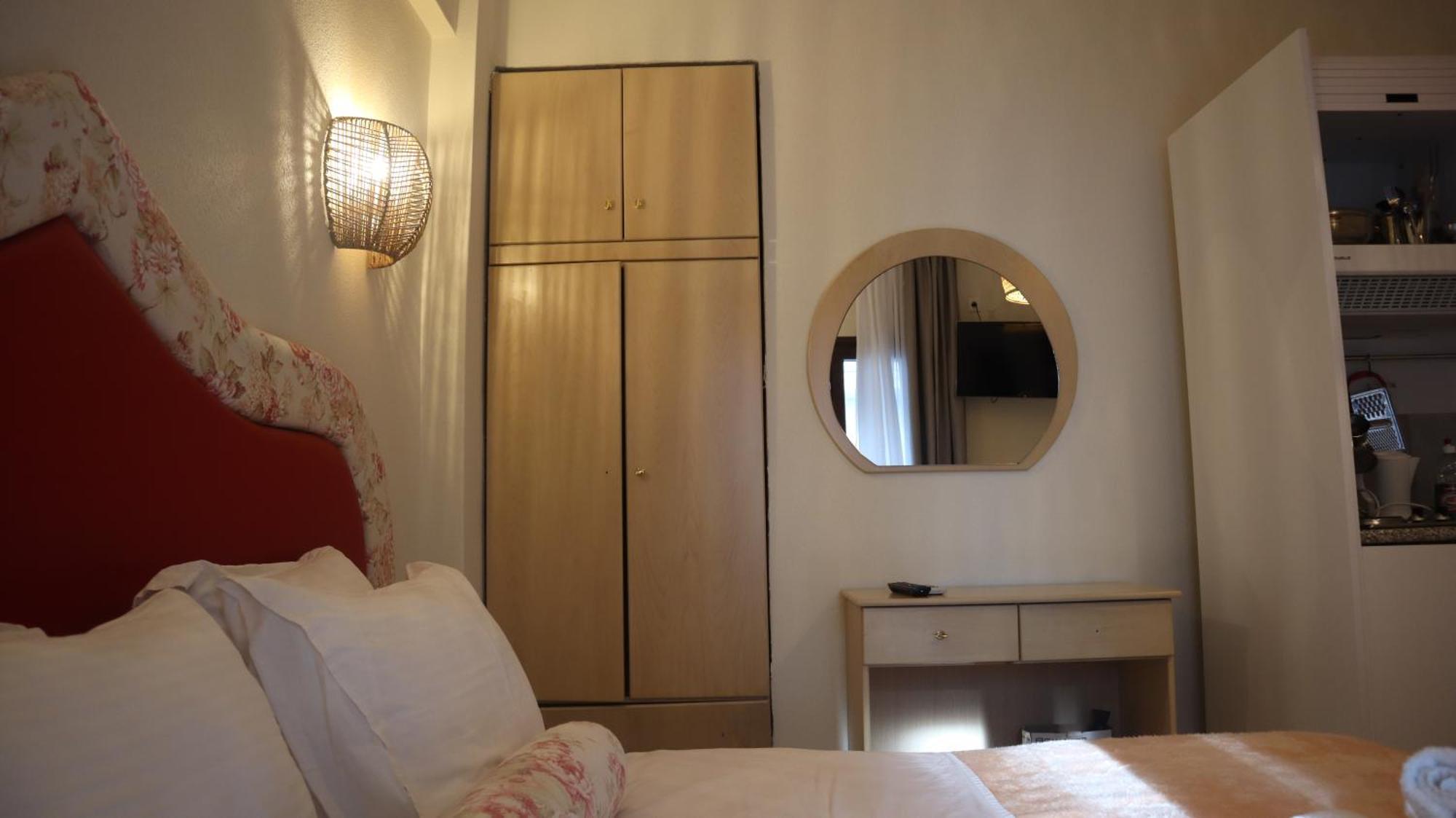 Hotel Viky Сарті Екстер'єр фото