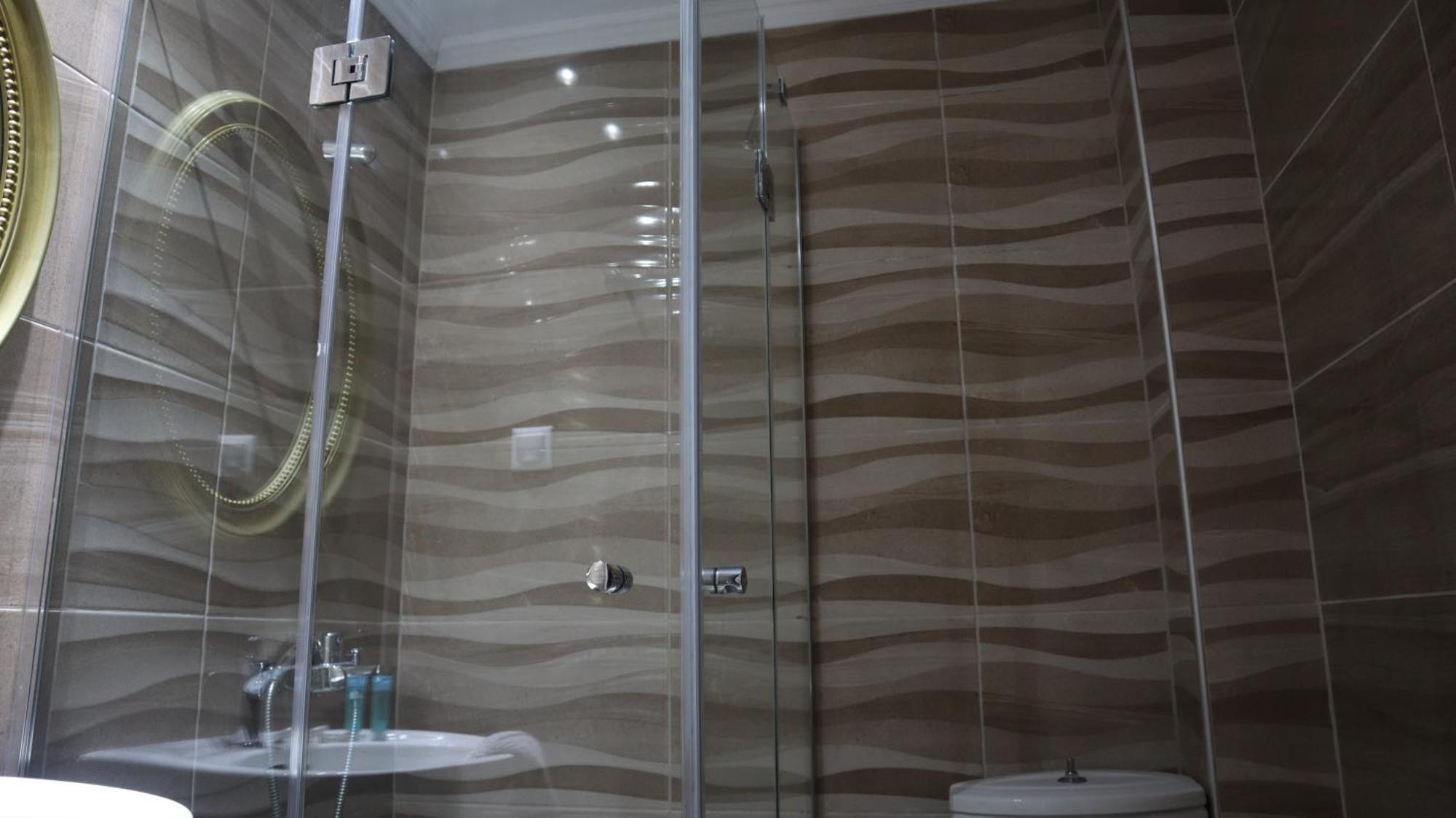 Hotel Viky Сарті Екстер'єр фото