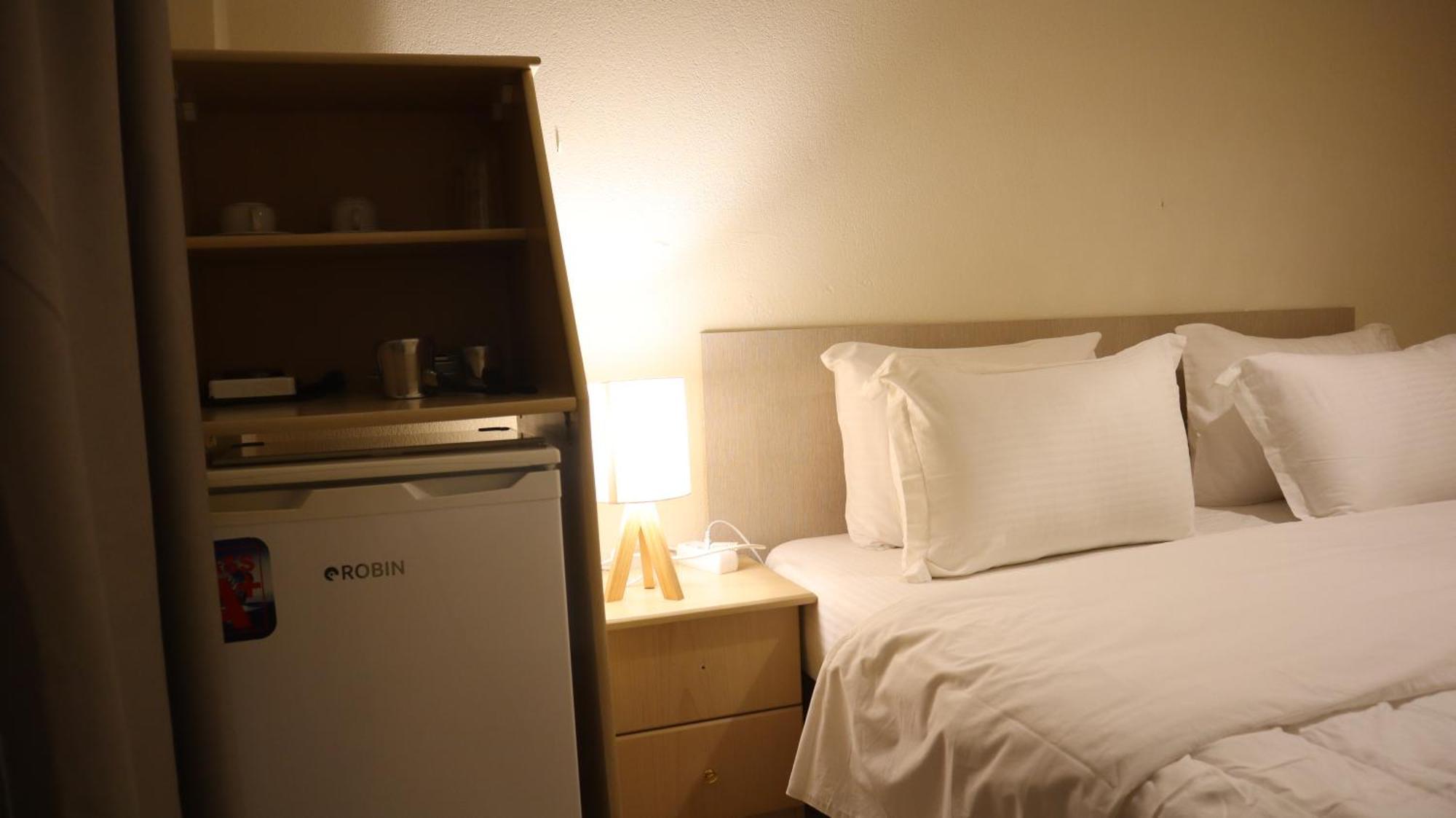 Hotel Viky Сарті Екстер'єр фото